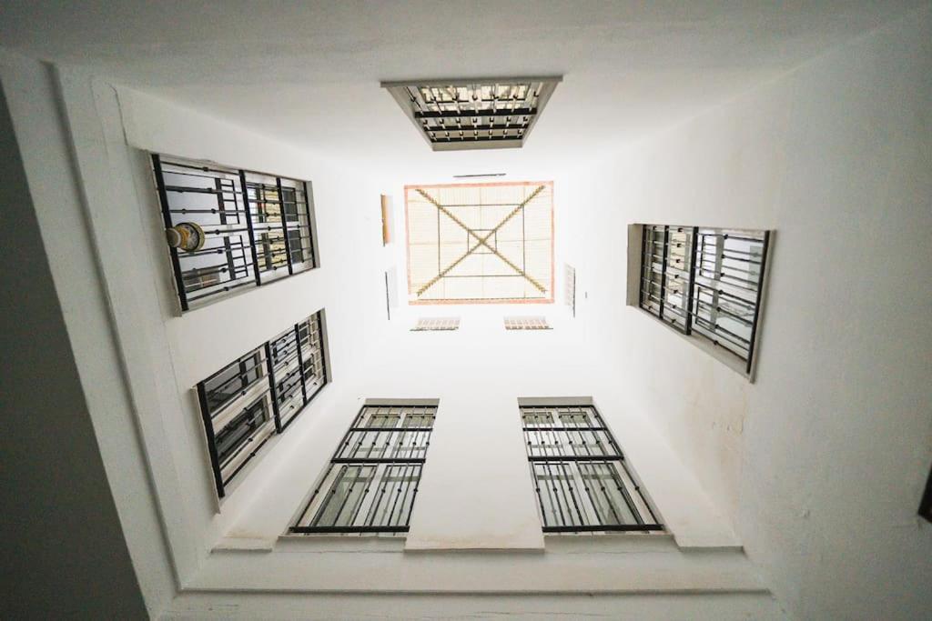 Apartamento En El Barrio De San Lorenzo, Junto A La Basilica Del Gran Poder Siviglia Esterno foto