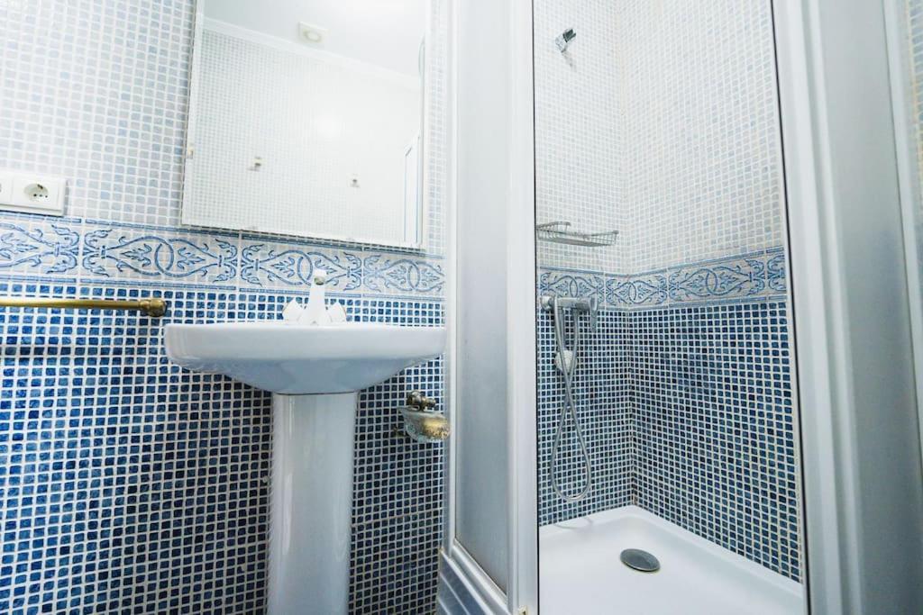 Apartamento En El Barrio De San Lorenzo, Junto A La Basilica Del Gran Poder Siviglia Esterno foto